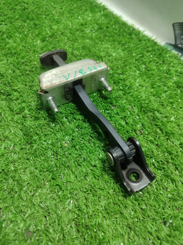 Ограничитель двери Ford FOCUS 2