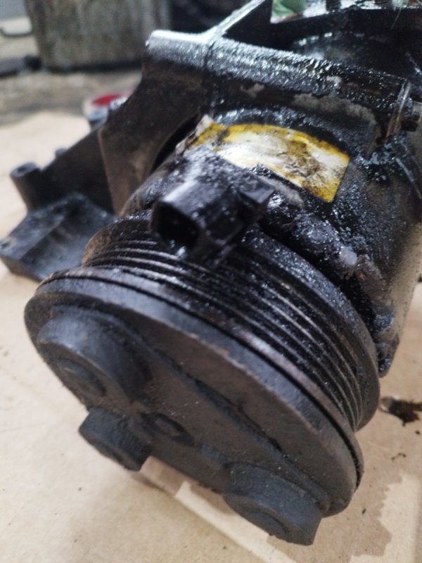 Компрессор кондиционера Ford FOCUS 2