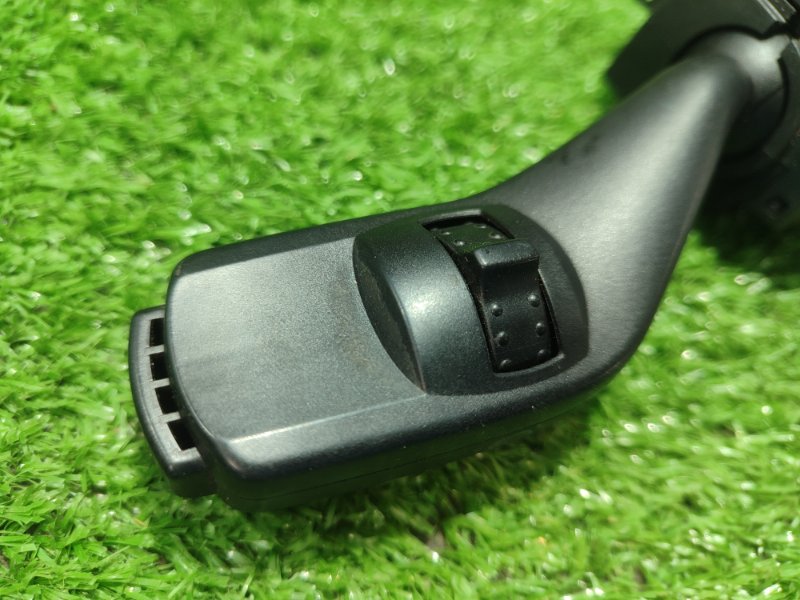 Подрулевой переключатель поворотников Ford FOCUS 2