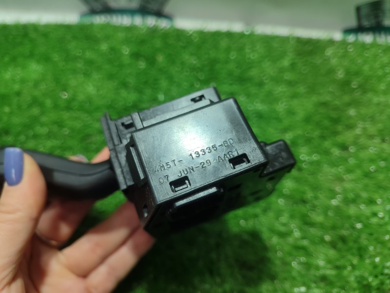 Подрулевой переключатель поворотников Ford FOCUS 2