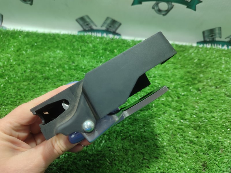 Ручка двери внутренняя Ford FOCUS 2