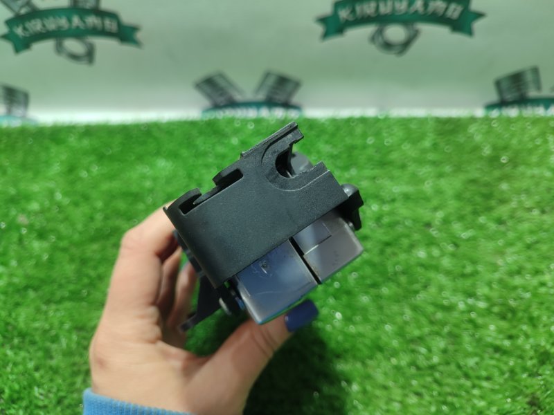 Ручка двери внутренняя Ford FOCUS 2