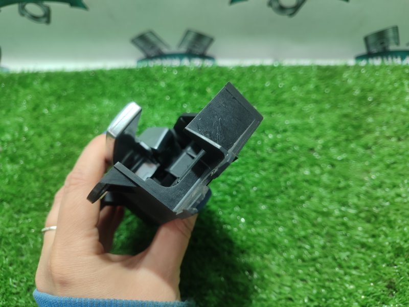 Ручка двери внутренняя Ford FOCUS 2