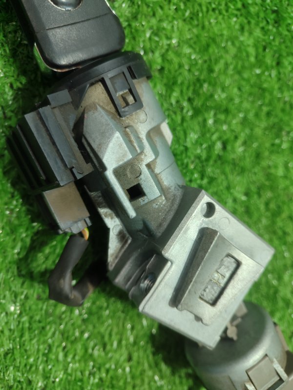 Замок зажигания Ford FOCUS 2