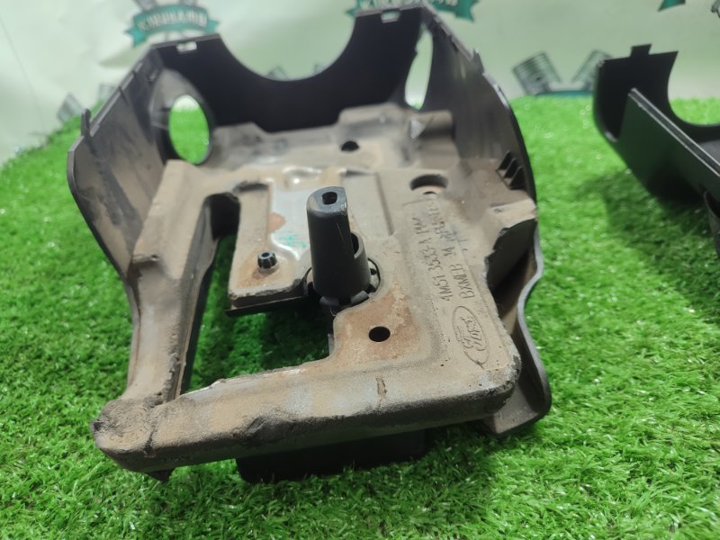 Кожух рулевой колонки Ford FOCUS 2