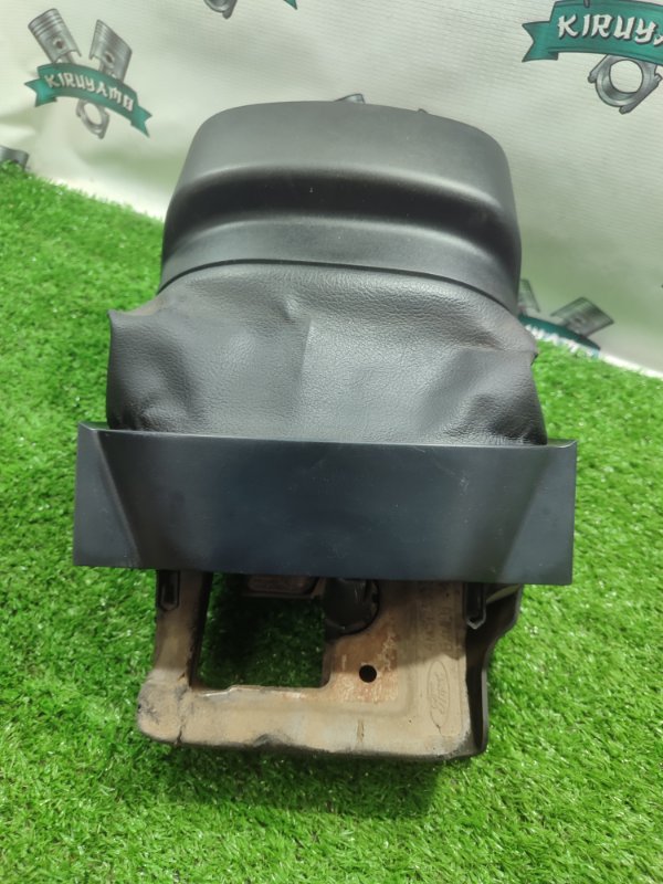 Кожух рулевой колонки Ford FOCUS 2