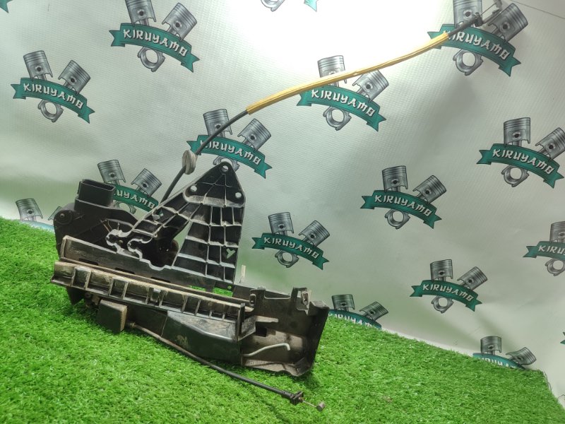 Замок боковой двери Ford FOCUS 2