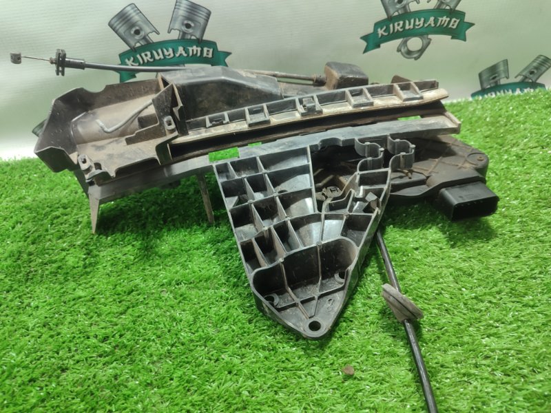 Замок боковой двери Ford FOCUS 2