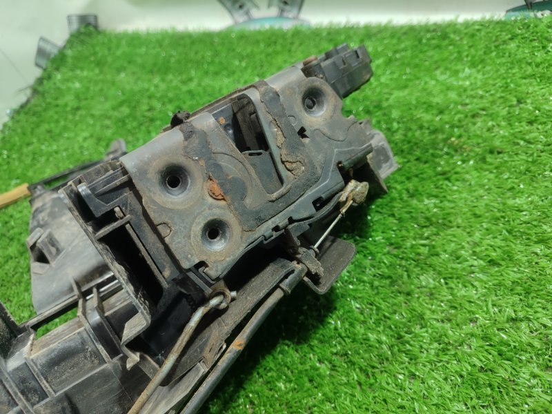 Замок боковой двери Ford FOCUS 2