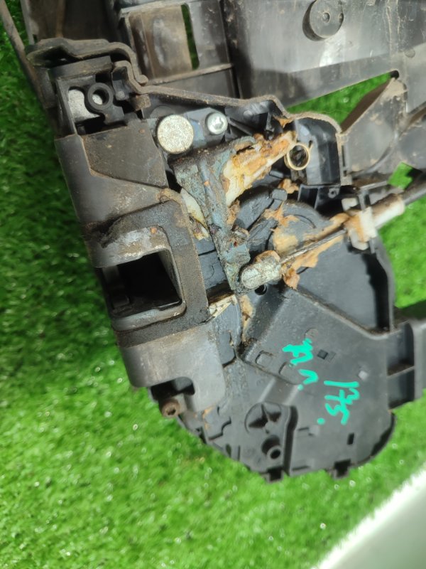 Замок боковой двери Ford FOCUS 2