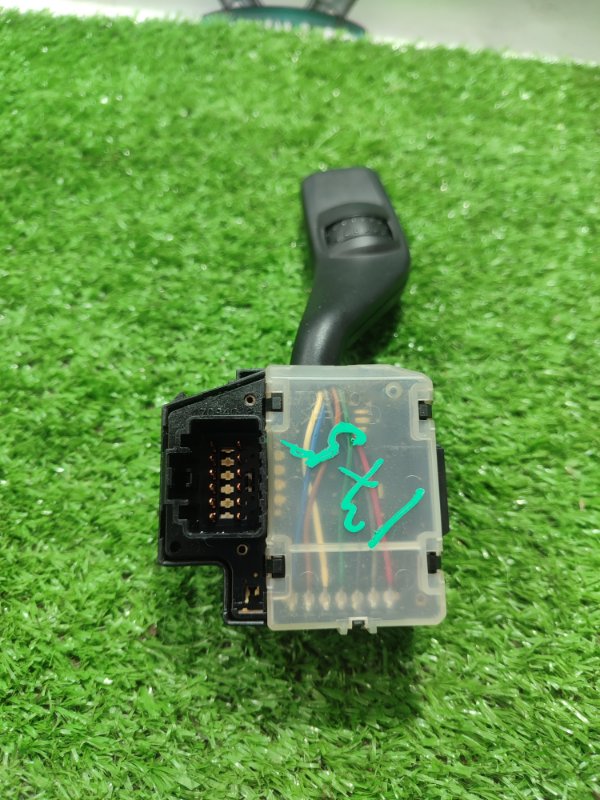 Подрулевой переключатель дворников Ford FOCUS 2