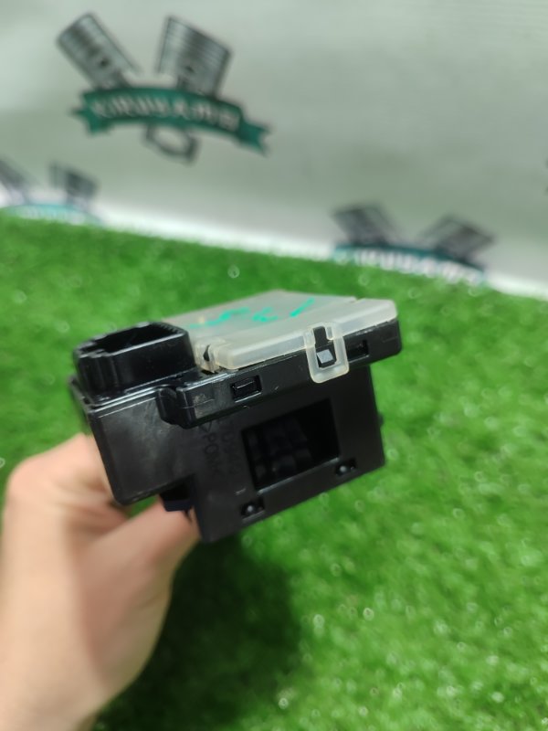 Подрулевой переключатель дворников Ford FOCUS 2