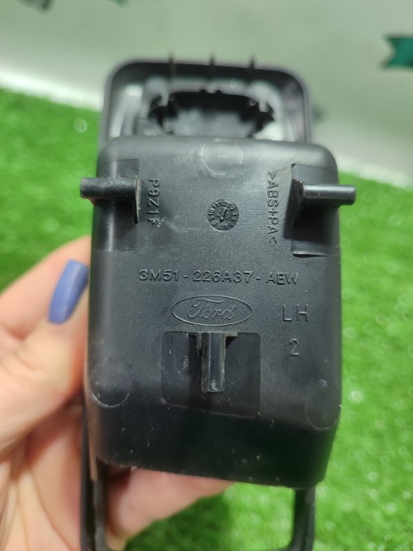 Накладка двери Ford FOCUS 2