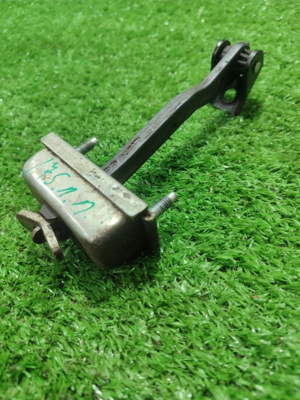 Ограничитель двери Ford FOCUS 2