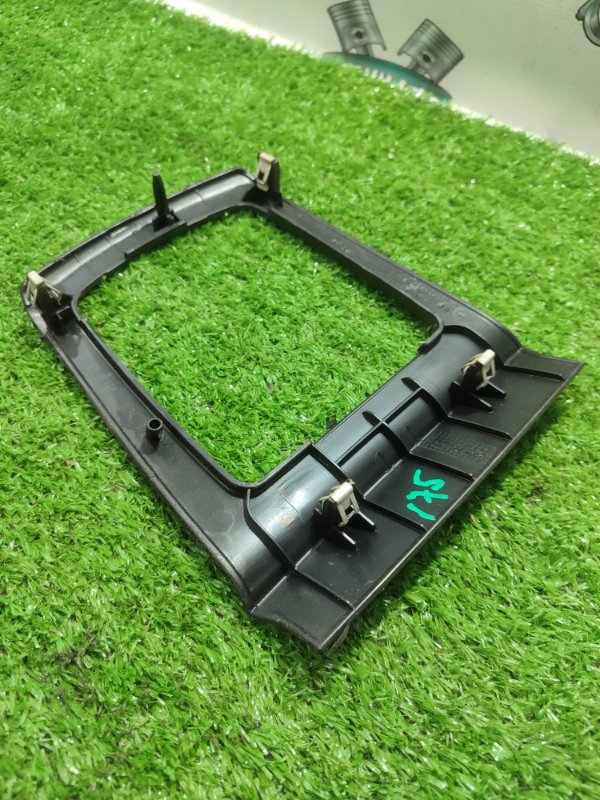 Накладка в салоне Ford FOCUS 2