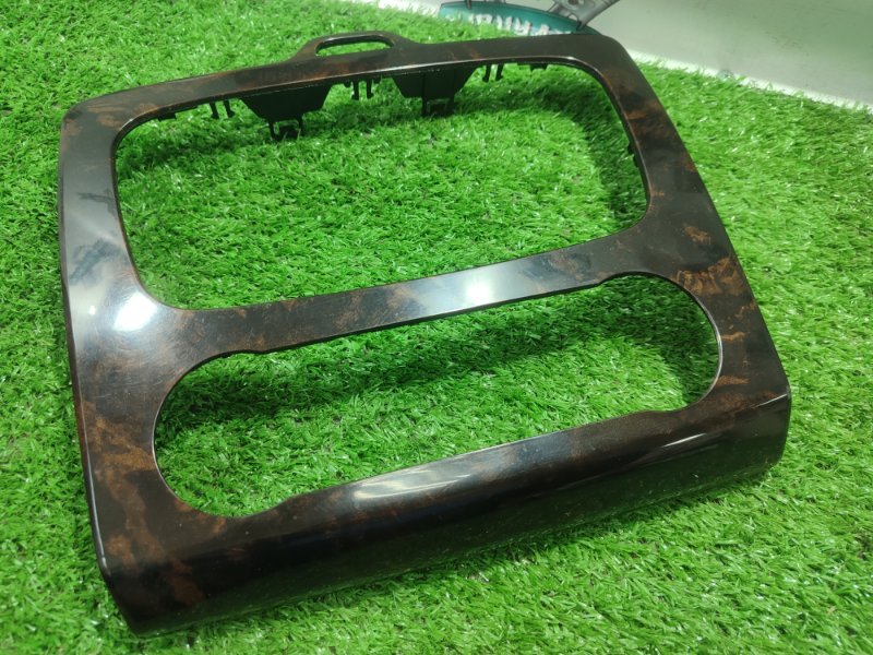 Рамка магнитолы Ford FOCUS 2