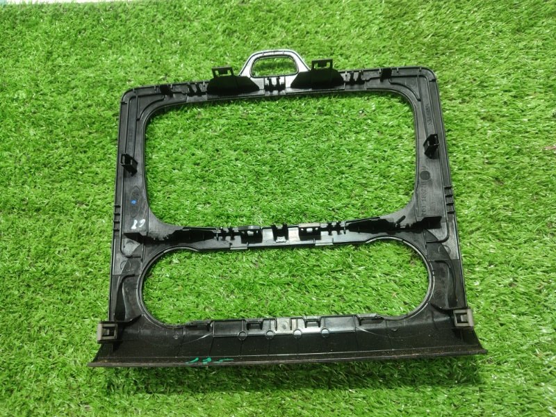 Рамка магнитолы Ford FOCUS 2