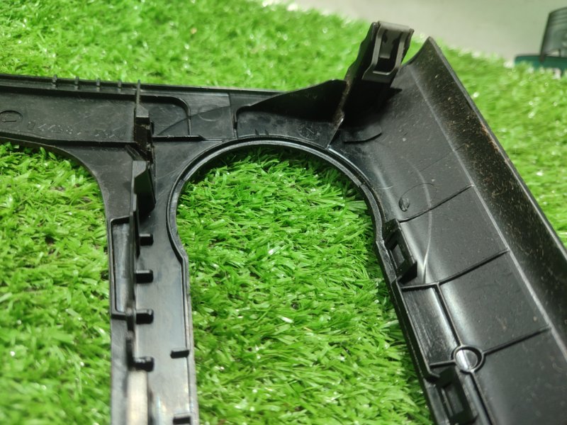 Рамка магнитолы Ford FOCUS 2