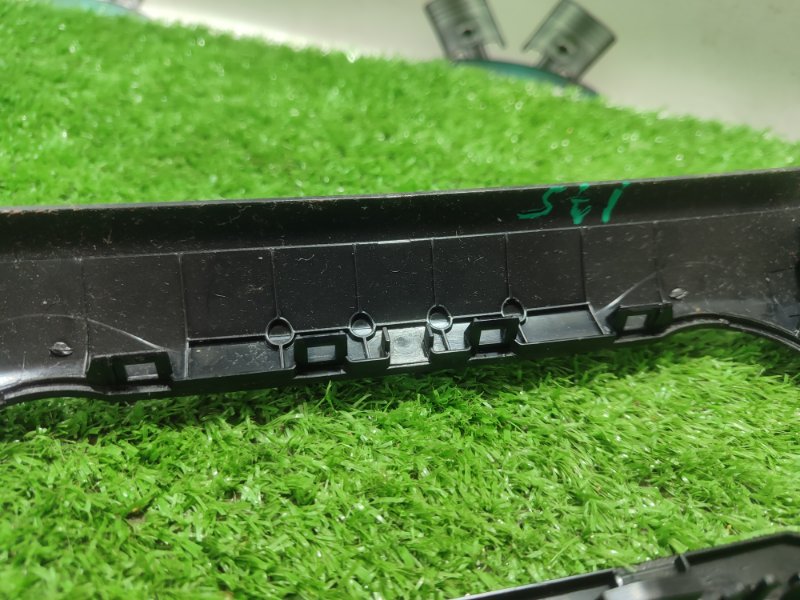 Рамка магнитолы Ford FOCUS 2