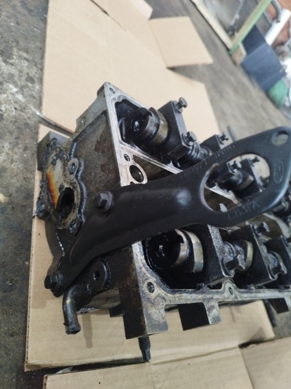 Головка блока цилиндров Ford FOCUS 2