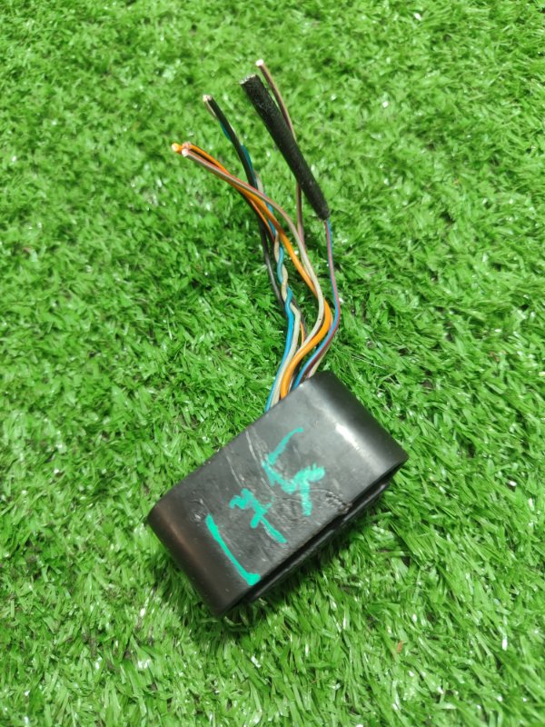 Диагностический разъем Ford FOCUS 2