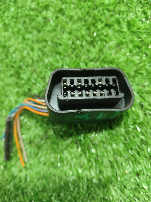 Диагностический разъем Ford FOCUS 2