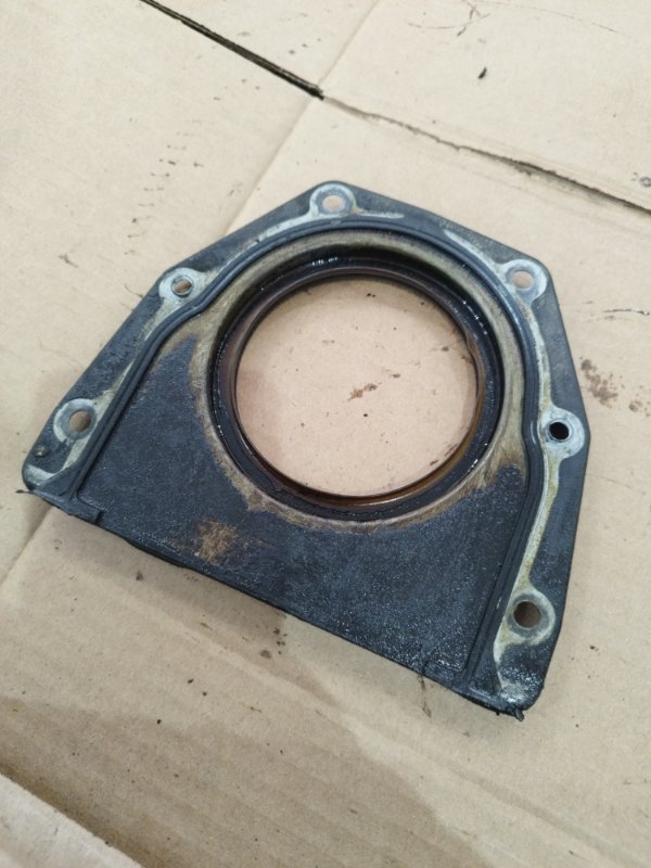 Крышка коленвала Ford FOCUS 2