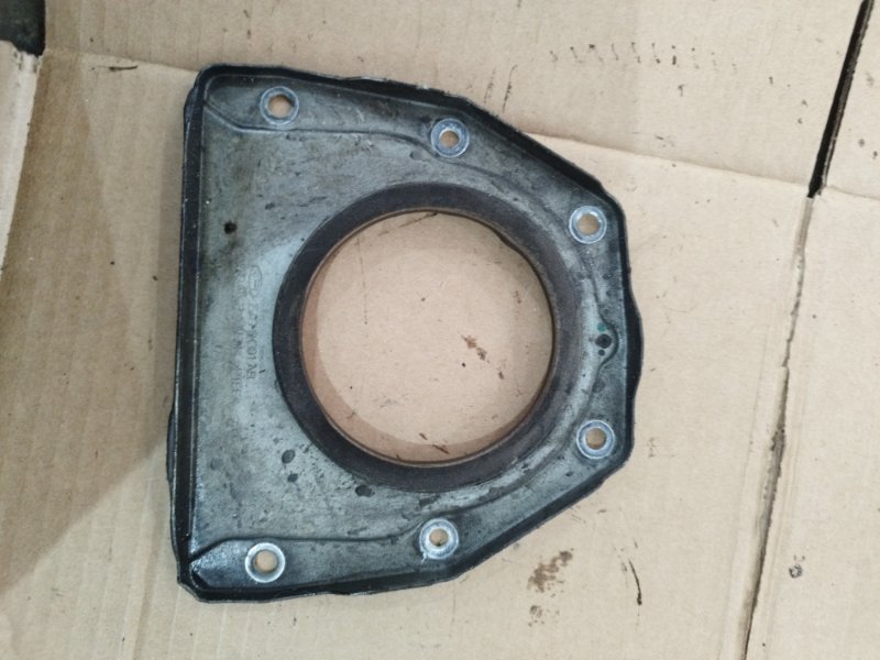 Крышка коленвала Ford FOCUS 2