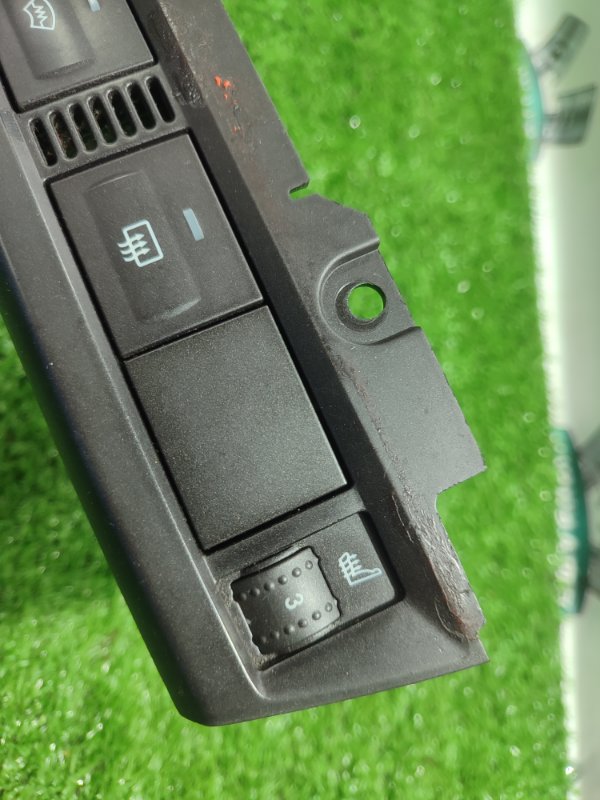 Блок управления подогревом сидений Ford FOCUS 2