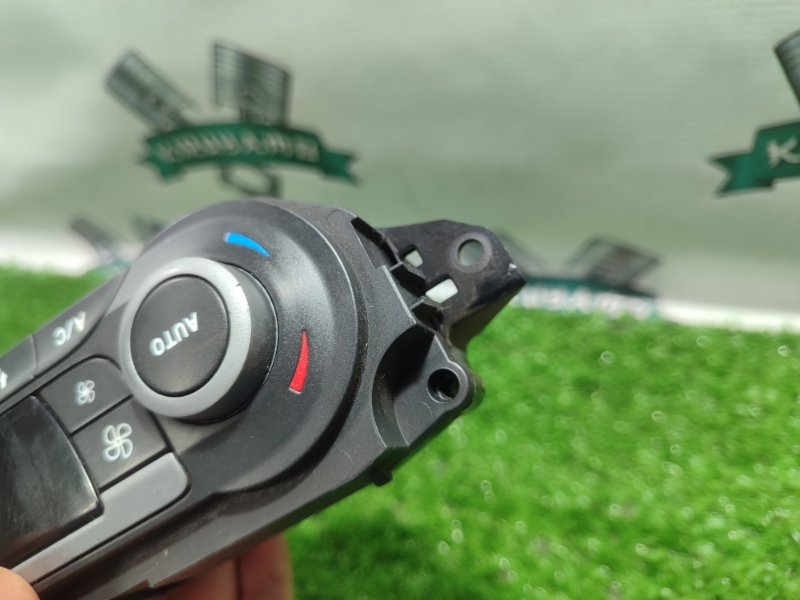 Блок управления климат-контролем Ford FOCUS 2