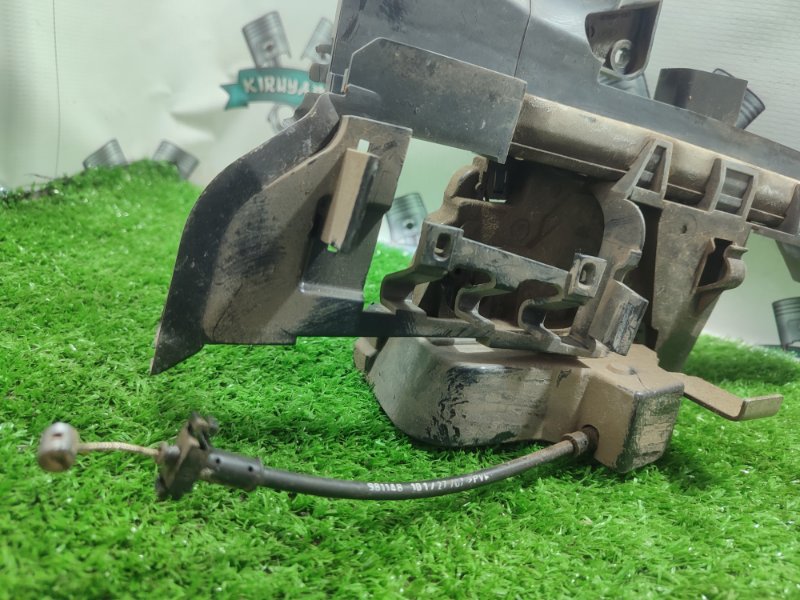 Замок боковой двери Ford FOCUS 2