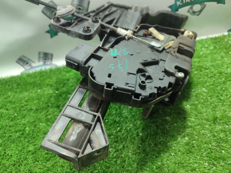 Замок боковой двери Ford FOCUS 2