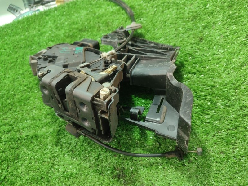 Замок боковой двери Ford FOCUS 2