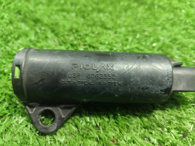 Демпфер бардачка Ford FOCUS 2