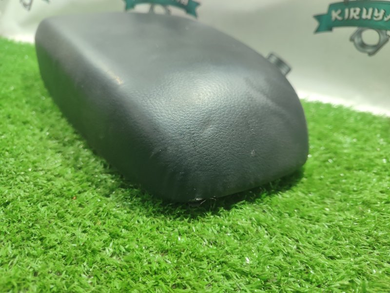 Подлокотник Ford FOCUS 2