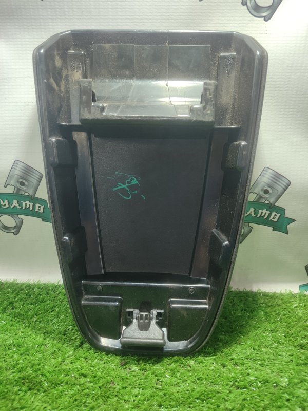 Подлокотник Ford FOCUS 2