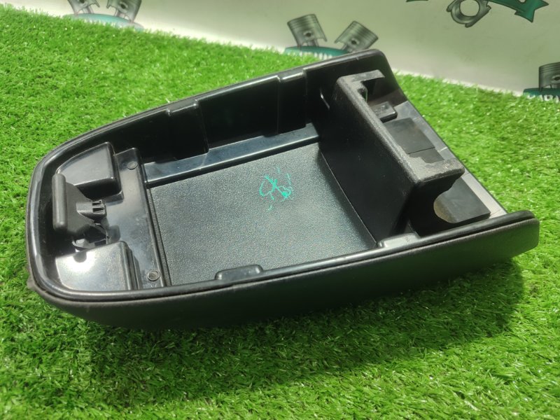 Подлокотник Ford FOCUS 2