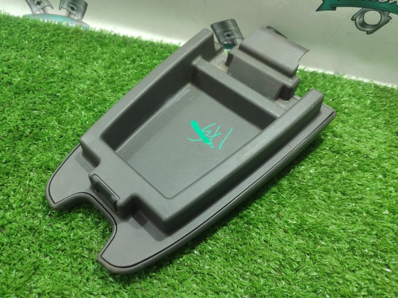 Подлокотник Ford FOCUS 2