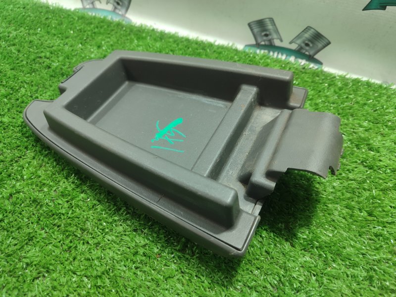 Подлокотник Ford FOCUS 2