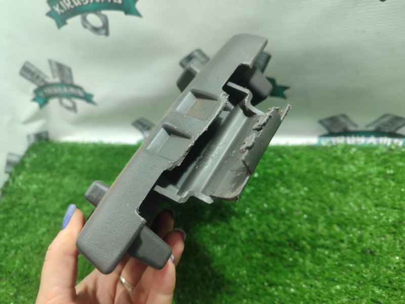 Подлокотник Ford FOCUS 2