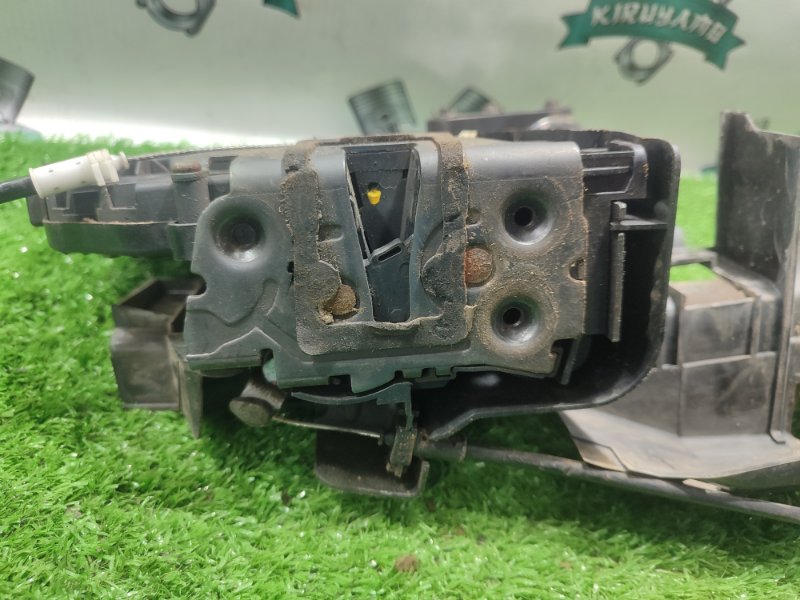 Замок боковой двери Ford FOCUS 2