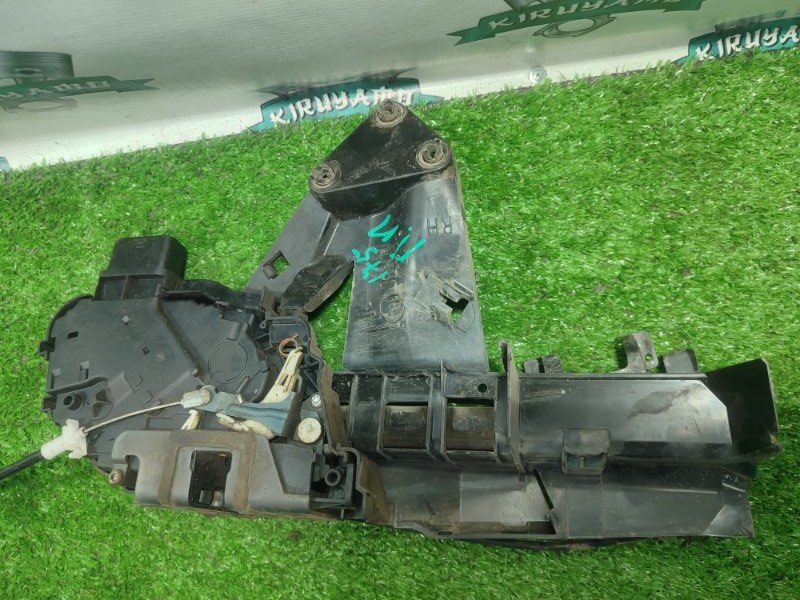 Замок боковой двери Ford FOCUS 2