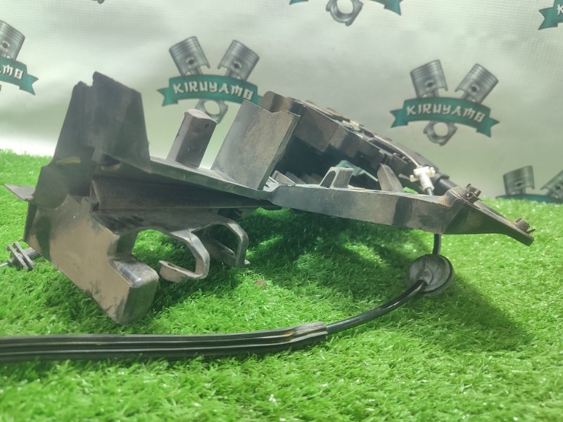 Замок боковой двери Ford FOCUS 2