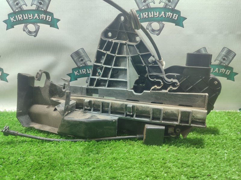 Замок боковой двери Ford FOCUS 2