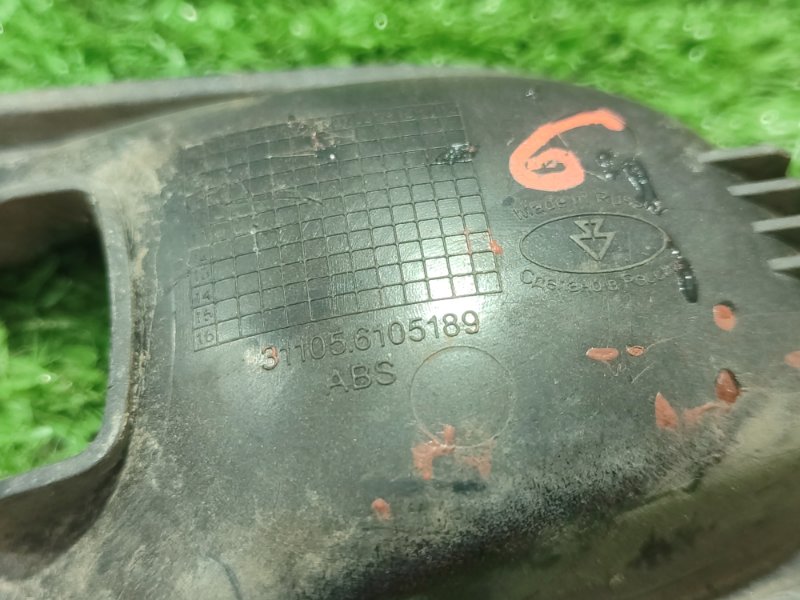 Накладка двери газ 31105 2006 105