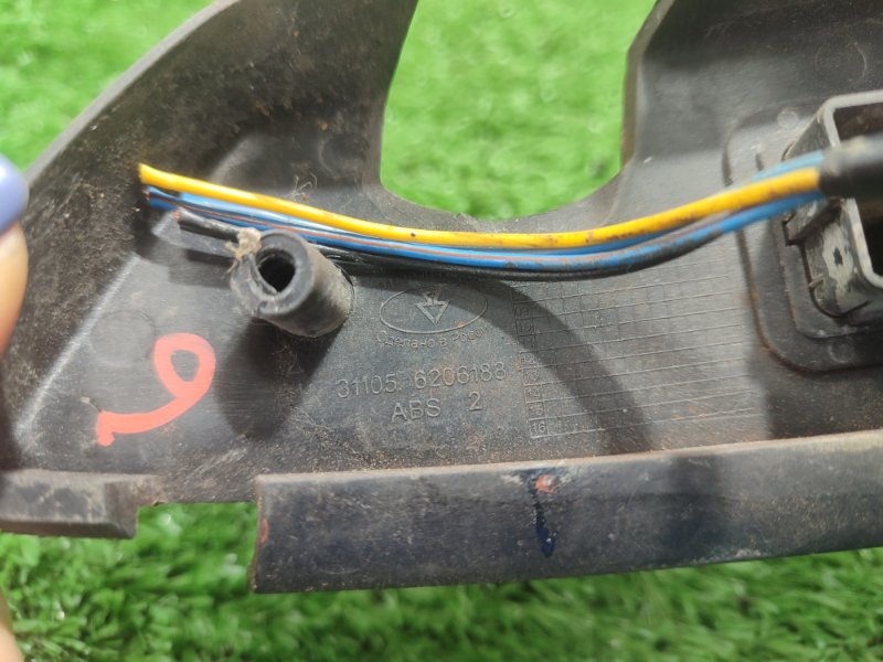 Кнопка стеклоподъемника газ 31105 2006 105