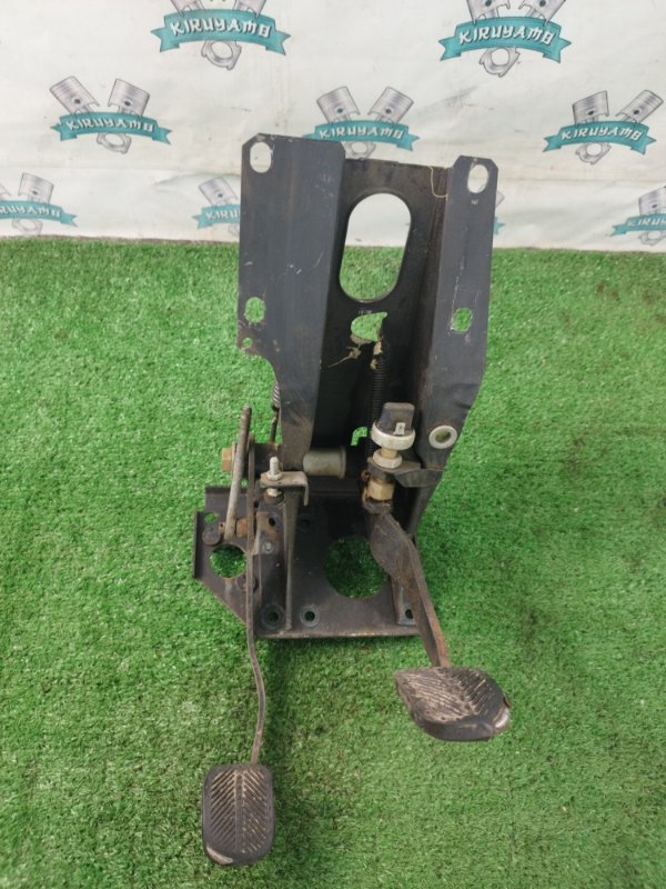 Блок педалей лада 21053 2105