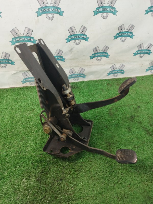 Блок педалей лада 21053 2105