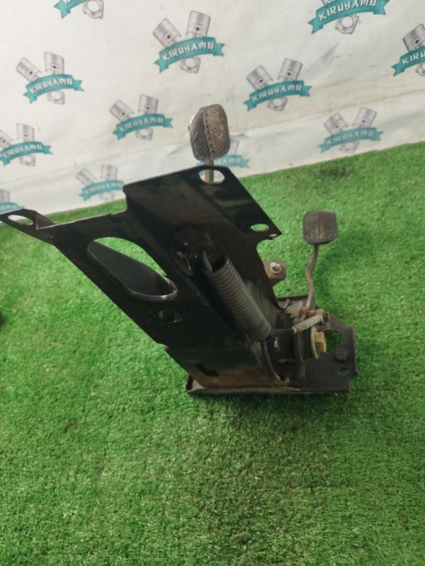 Блок педалей лада 21053 2105