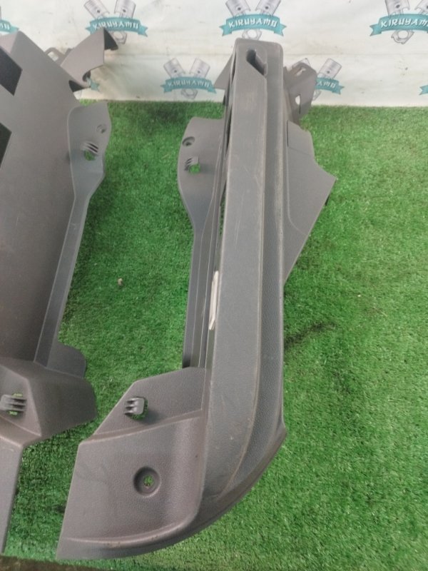 Полка багажника Ford FOCUS 2